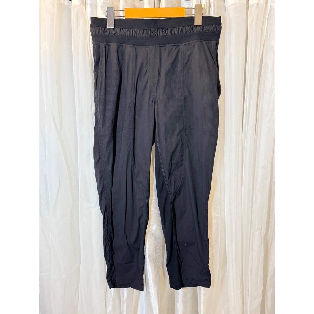 Lululemon Beyond the Studio Crop Womens 8 Black Pinstripe High Rise Pants
